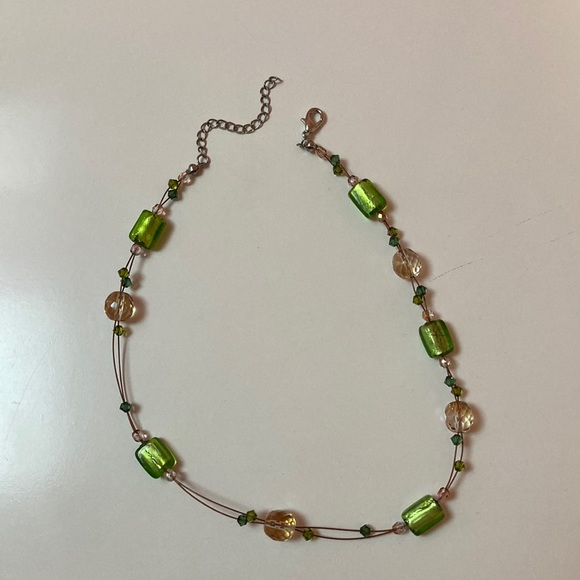 Cloe & Isabel Iridescent hand crafted beaded necklace 15” extender about 2” more - Picture 4 of 5